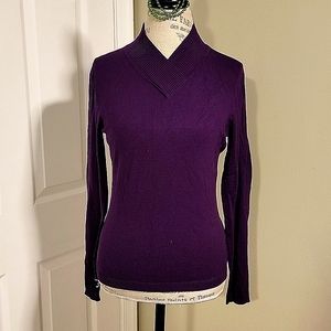 Investments Women's purple sweater Size Small